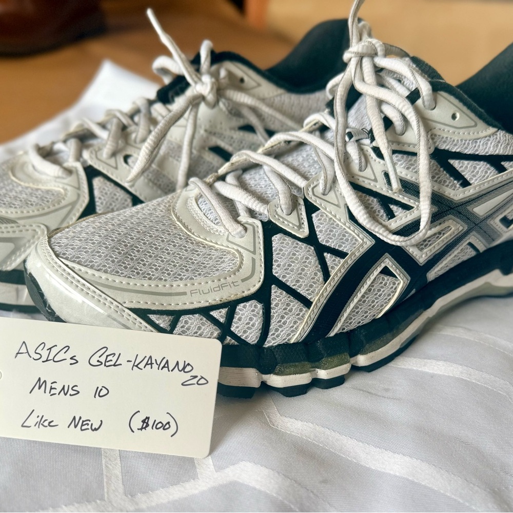 Asics Gel-Kayano 20 White and Black (Men’s 10)